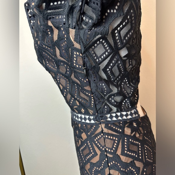 FOR LOVE & LEMONS Black Lace Pattern Open Back Mini Sheath Dress Boho GUC - Picture 8 of 12